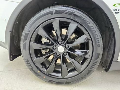 Used 2022 Tesla Model Y Long Range AWD/4WD image 58