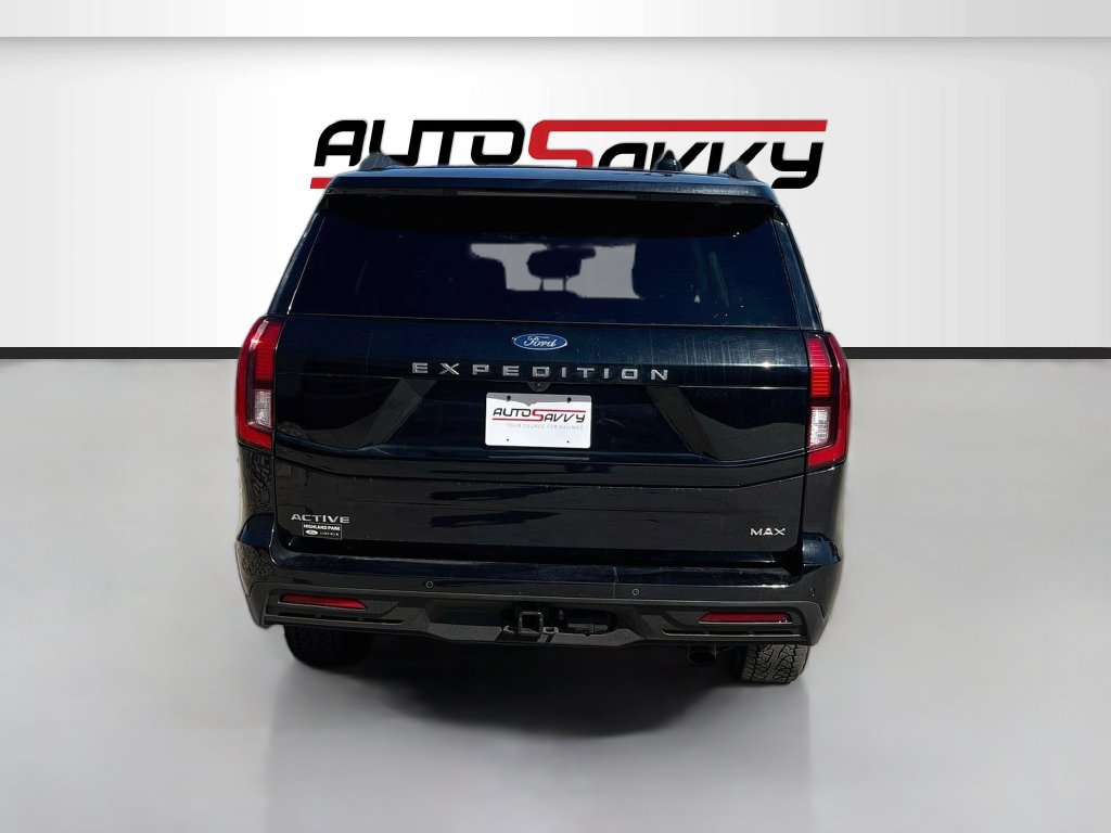 Used 2025 Ford Expedition Max Active AWD/4WD image 7