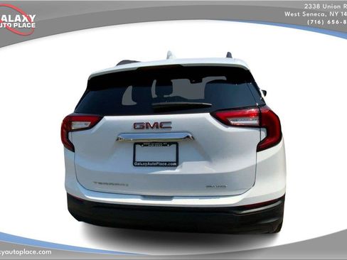 Used 2023 GMC Terrain SLE w/ Driver Convenience Package AWD/4WD image 6