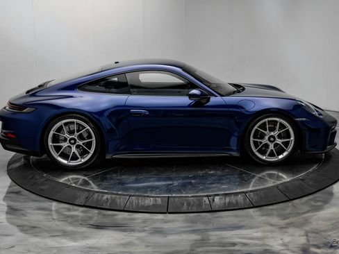 Used 2022 Porsche 911 GT3 image 21