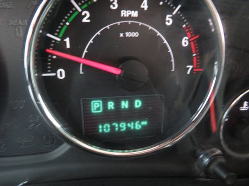 Used 2017 Jeep Wrangler Sport AWD/4WD image 10