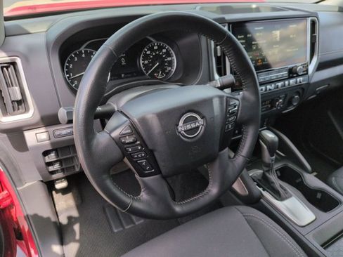 Certified 2025 Nissan Frontier SV w/ SV Convenience Package RWD image 16