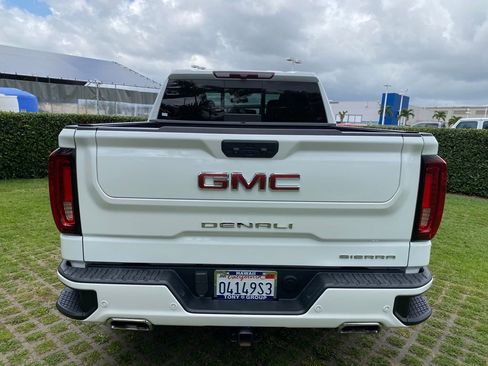 Used 2022 GMC Sierra 1500 Denali image 6