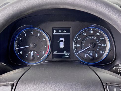 Certified 2022 Hyundai Kona SEL FWD image 12