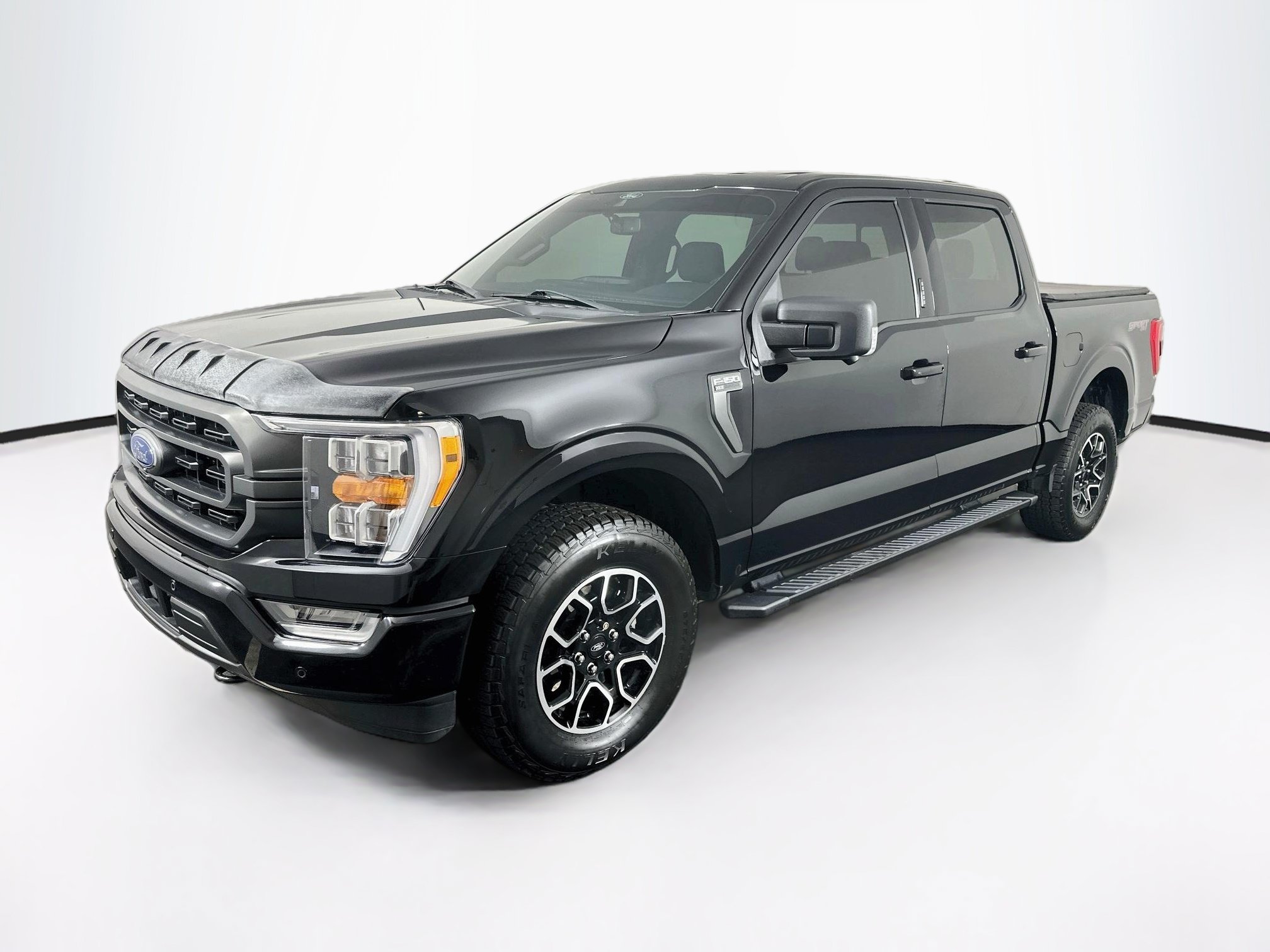 Used 2022 Ford F150 XLT w/ Equipment Group 302A High AWD/4WD image 3