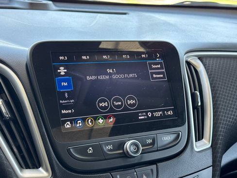Used 2024 Chevrolet Malibu LT FWD image 19