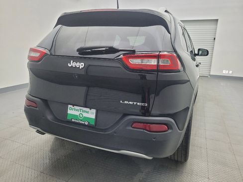 Used 2018 Jeep Cherokee Limited image 7