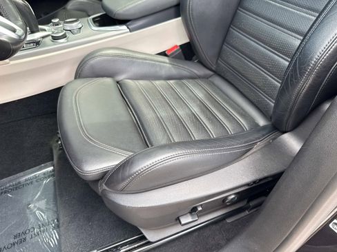 Used 2021 Alfa Romeo Stelvio Ti Sport AWD/4WD image 22