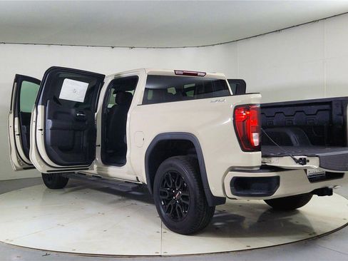 New 2026 GMC Sierra 1500 Pro w/ Graphite Edition image 11