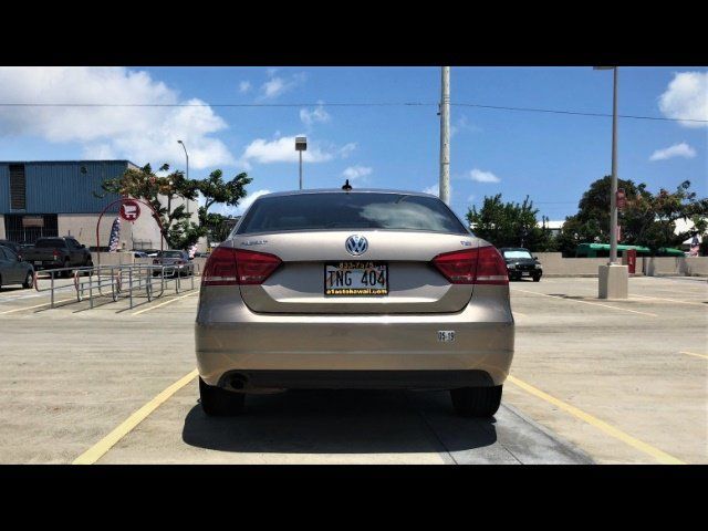 Used 2015 Volkswagen Passat 1.8T Limited Edition FWD image 6