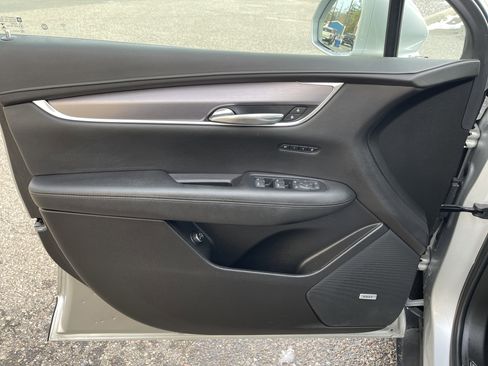 Used 2019 Cadillac XT5 Luxury image 12