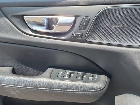 Used 2020 Volvo V60 T5 Cross Country AWD/4WD image 26