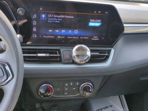 Used 2025 Chevrolet TrailBlazer LS w/ LS Convenience Package image 16