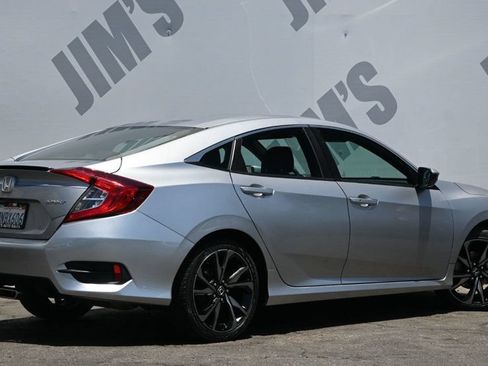 Used 2019 Honda Civic Sport image 5