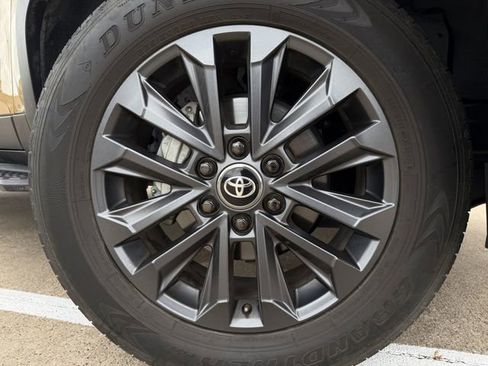 Used 2024 Toyota Land Cruiser image 10