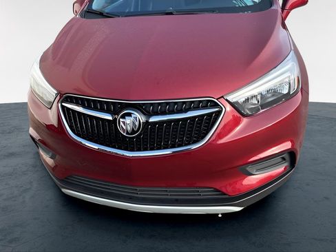 Used 2022 Buick Encore Preferred w/ Safety Package image 2