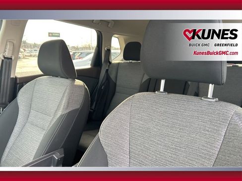 Used 2023 Nissan Rogue SV image 17