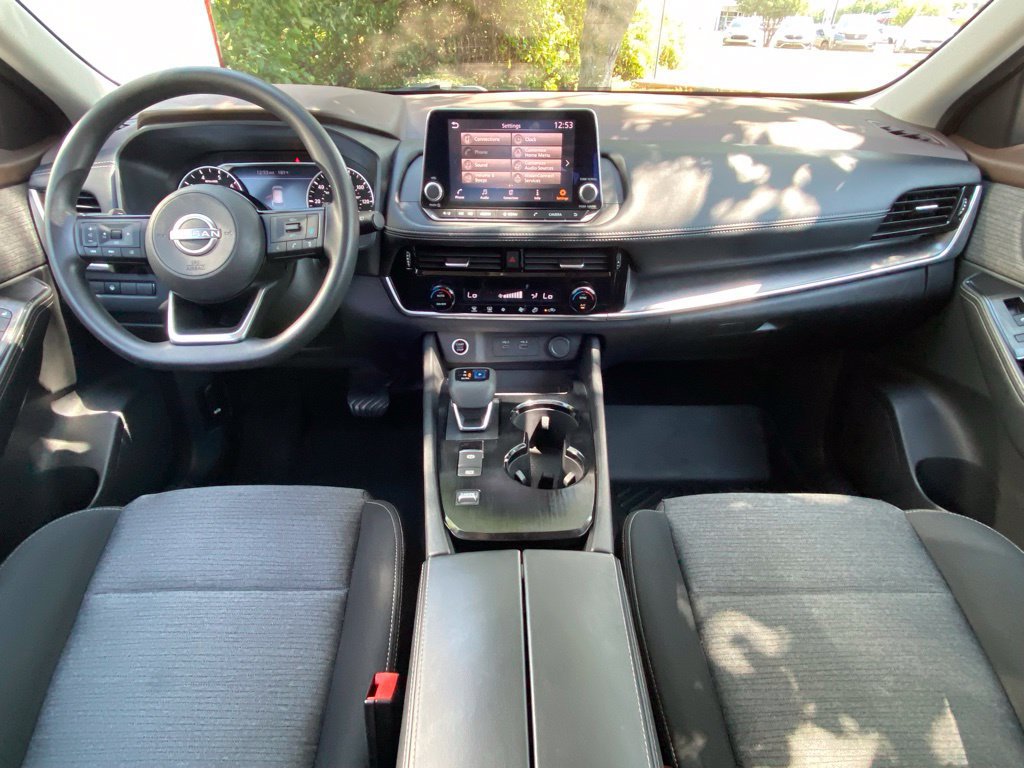 Used 2022 Nissan Rogue SV FWD image 31
