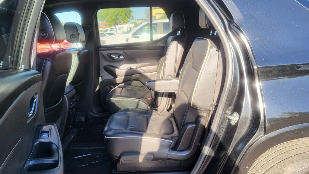 Used 2022 Chevrolet Traverse Premier w/ Redline Edition FWD image 25