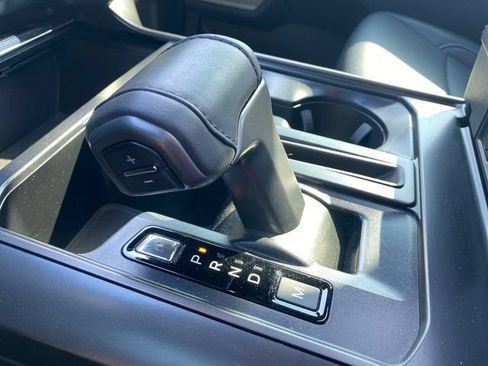 Used 2025 Ford F150 Lariat w/ Bed Utility Package AWD/4WD image 29