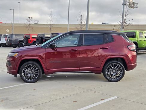 Used 2022 Jeep Compass High Altitude image 3