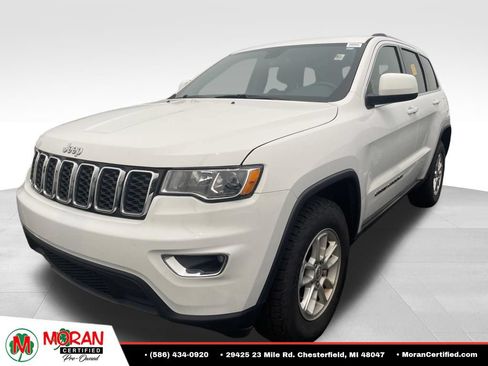Used 2020 Jeep Grand Cherokee Laredo AWD/4WD image 3