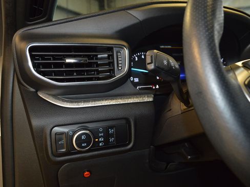 Used 2024 Ford Explorer Timberline w/ Timberline Technology Package AWD/4WD image 17