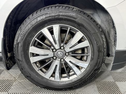 Used 2017 Nissan Pathfinder SL image 31