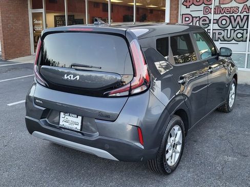 Used 2023 Kia Soul LX w/ Option Group 015 image 2