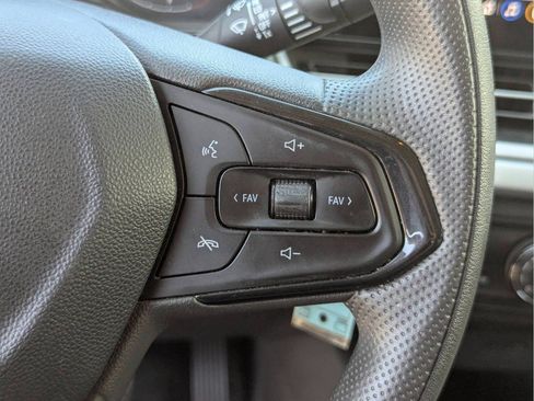 Used 2024 Chevrolet Trax LS w/ LS Convenience Package FWD image 33