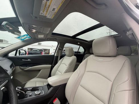 Used 2023 Cadillac XT4 Luxury w/ Driver Awareness Package FWD image 16