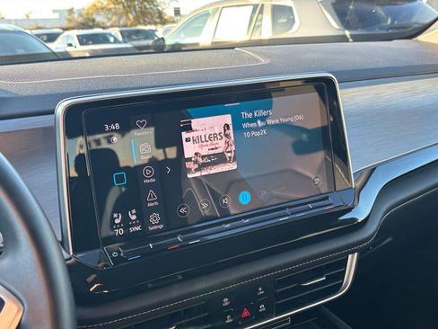 Used 2025 Volkswagen Atlas Cross Sport SE image 21