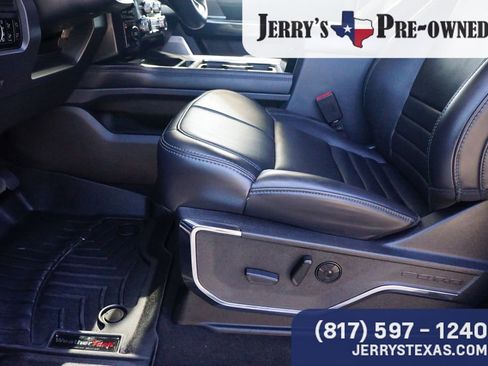 Used 2025 Ford F250 Platinum image 17