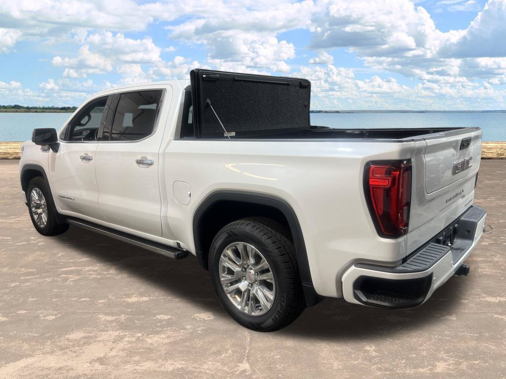 Used 2023 GMC Sierra 1500 Denali w/ Technology Package AWD/4WD image 2