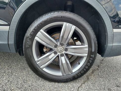 Used 2018 Volkswagen Tiguan SEL Premium FWD image 7