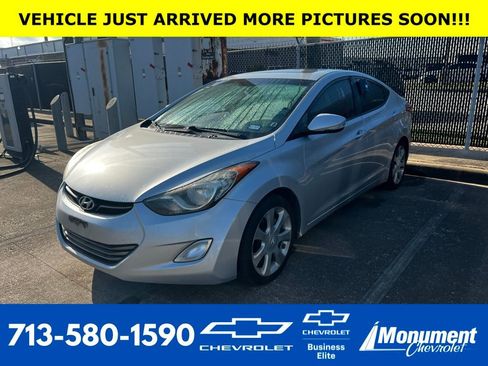 Used 2012 Hyundai Elantra Limited image 1