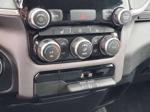 Used 2023 RAM 1500 Big Horn AWD/4WD image 19