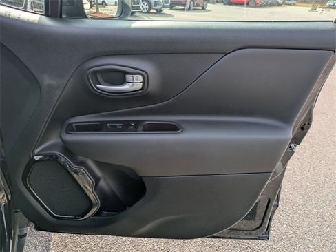 Used 2023 Jeep Renegade Altitude w/ Sun/Sound Group image 34