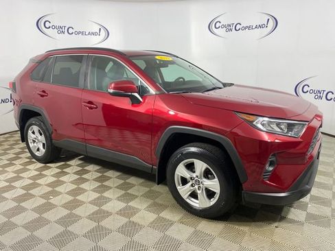Used 2019 Toyota RAV4 XLE w/ Convenience Package AWD/4WD image 1