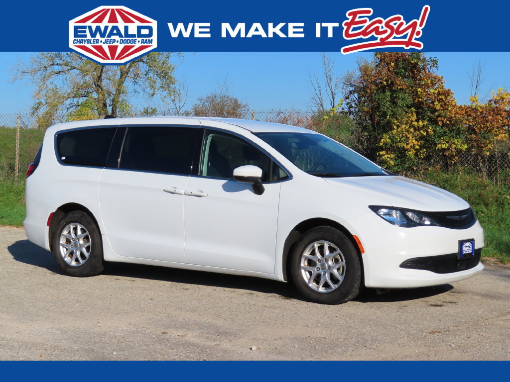 Certified 2023 Chrysler Voyager LX FWD image 1
