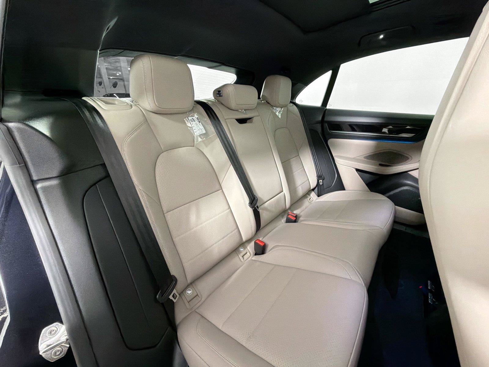 Used 2026 Porsche Macan 4 Electric AWD/4WD image 27