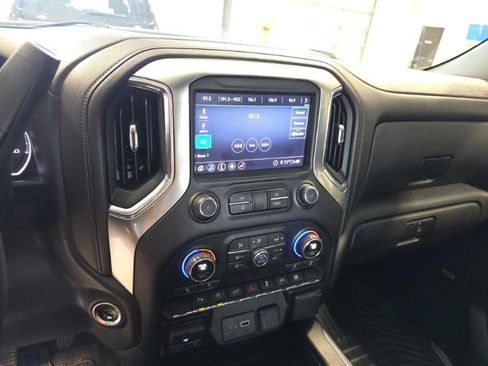 Used 2020 Chevrolet Silverado 1500 RST w/ Rally Edition RWD image 6