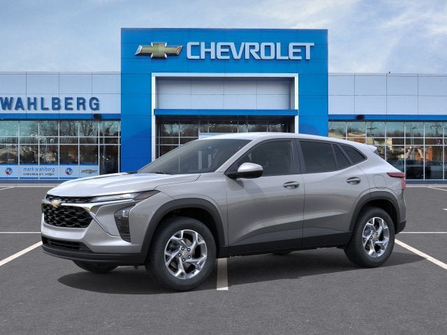 New 2026 Chevrolet Trax LS w/ LS Convenience Package FWD image 2