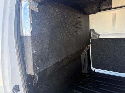Used 2021 Nissan NV200 S FWD image 22