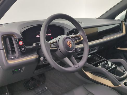 New 2026 Porsche Cayenne AWD/4WD image 4