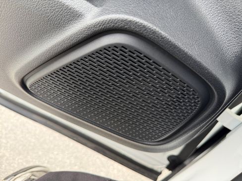 Certified 2023 Mercedes-Benz GLB 250 4MATIC image 27