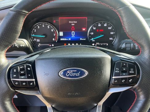 Certified 2023 Ford Explorer ST-Line w/ Class IV Trailer Tow Package image 16