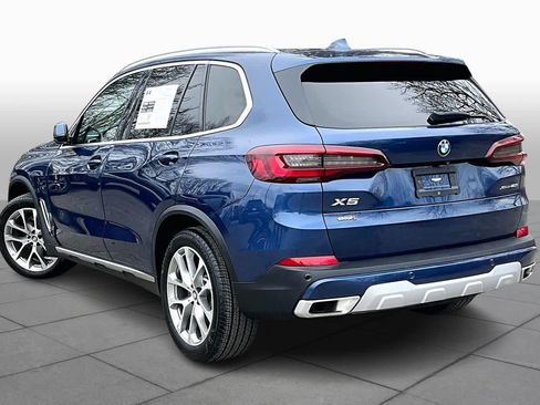 Used 2022 BMW X5 xDrive40i w/ Premium Package AWD/4WD image 12