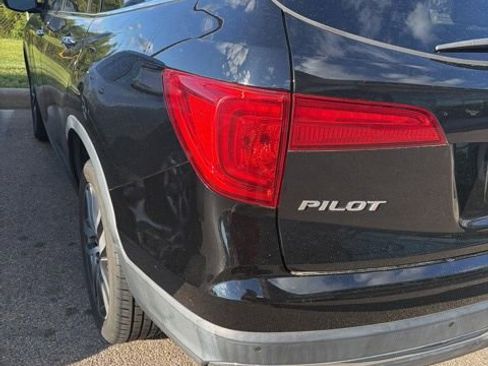 Used 2017 Honda Pilot Touring image 6
