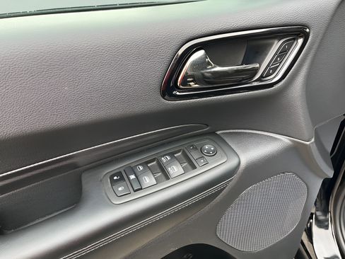 Used 2022 Dodge Durango GT RWD image 21